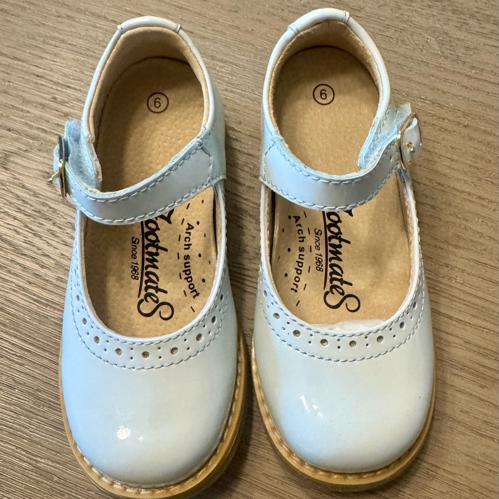 FootMates Sky Blue Mary Jane Dress Shoes